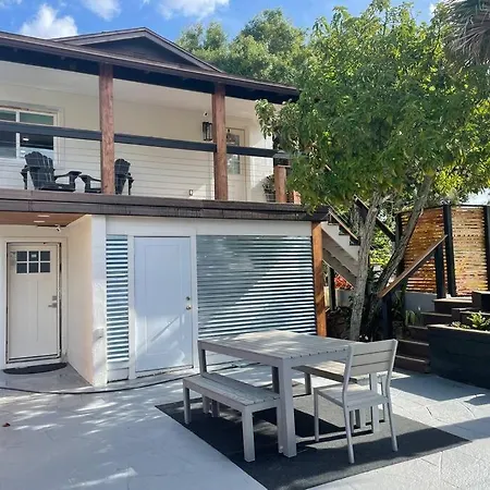 Shares View Luxury Apt Rockledge Exterior photo