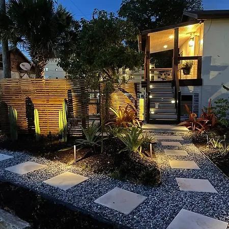 Shares View Luxury Apt Rockledge Exterior photo