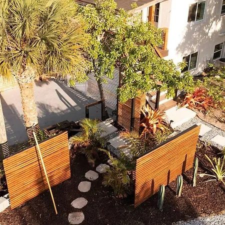 Shares View Luxury Apt Rockledge Exterior photo