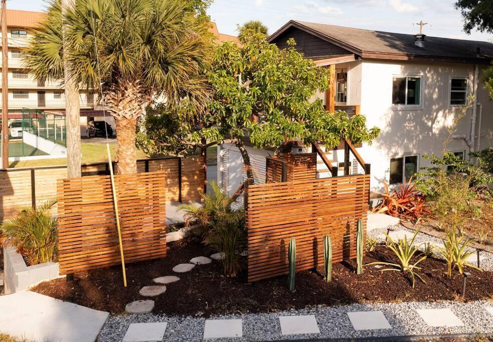 Apartment Shares View Luxury