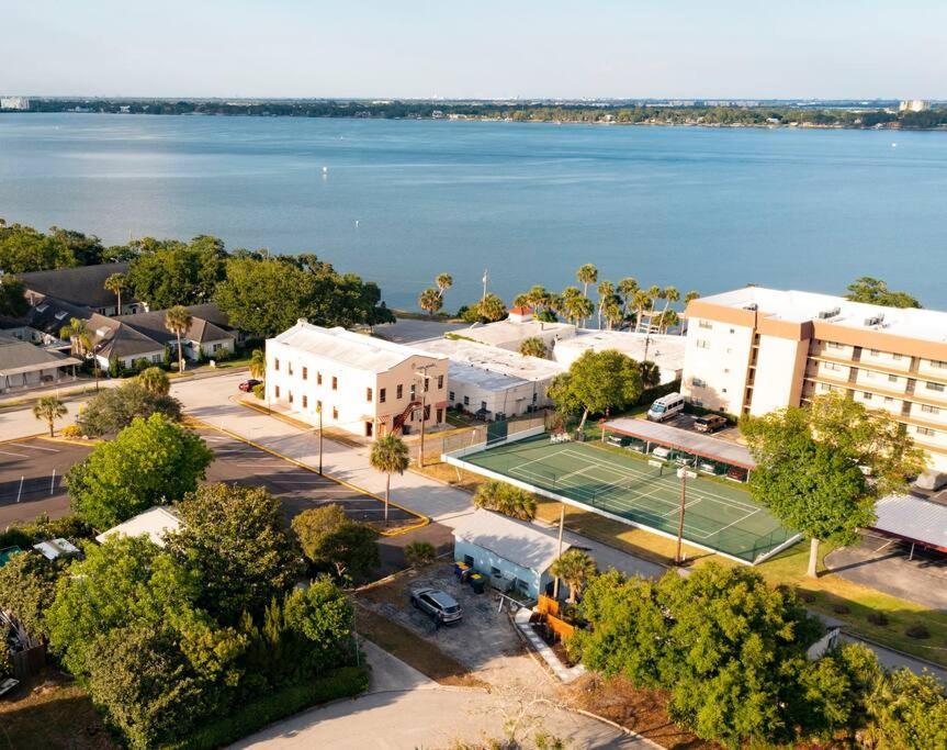 Apartment Shares View Luxury
