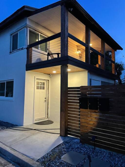 Apartment Shares View Luxury *
